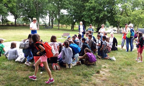Accueil des élèves de l'école St Pierre, par Lionel Rottiers (Cofiroute)